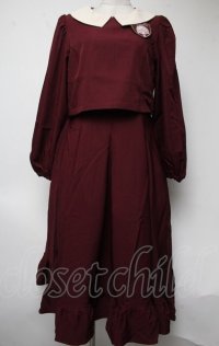 m petit by misako / マイメロワッペン付きワンピース  ワイン S-25-03-09-069-LO-OP-HR-ZS