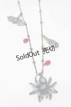 画像1: Q-pot. / ヴァンパイアスパイダーネックレス  シルバー S-25-03-10-053-QP-AC-AS-ZS