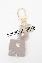 Q-pot. / リュクスショコラストラップ  ブラウン S-25-03-10-015-QP-ZA-AS-ZS