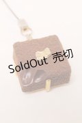 Q-pot. / リュクスショコラストラップ  ブラウン S-25-03-10-022-QP-ZA-HR-ZS
