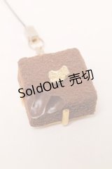 Q-pot. / リュクスショコラストラップ  ブラウン S-25-03-10-022-QP-ZA-HR-ZS