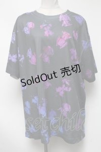NieR Clothing / 総柄トップス  黒 S-25-03-13-052-PU-TS-HR-ZS