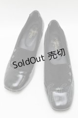 an another angelus / 釦使いスエードコンビパンプス  黒 S-25-03-13-018-CA-BG-HR-ZS