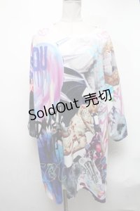 TRAVAS TOKYO / グラフィック総柄スーパービッグTシャツ  白 S-25-03-13-031-PU-TO-HR-ZS