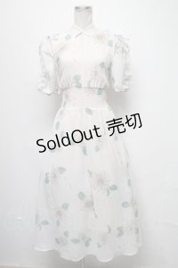 axes femme / フリル袖シャーリングワンピース  キナリ S-25-03-20-066-AX-OP-HR-ZS