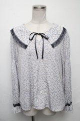 axes femme / 小花柄トップス  青ｘ白 S-25-03-23-1023-AX-TO-HR-ZI