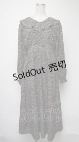 axes femme POETIQUE / ラッフルフリル襟ロングワンピース  黒 S-25-03-23-1044-AX-OP-HR-ZS
