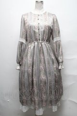 axes femme / ローズレユール柄ワンピース  ベージュ S-25-03-31-052-AX-OP-HR-ZS