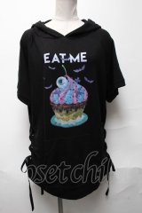 HELL CAT PUNKS / EAT MEプリントプルオーバー  黒 S-25-04-01-048-PU-TS-HR-ZS