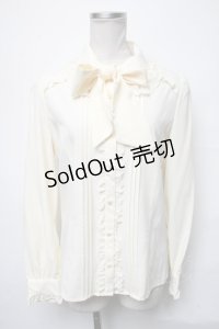 Ank Rouge / リボンタイ付きパールボタン長袖ブラウス  キナリ S-25-04-03-052-CA-BL-HR-ZS