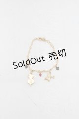 Q-pot. / アリス＆ラビットカードブレスレット  ゴールド S-25-04-03-014-QP-AC-AS-ZS