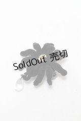 Q-pot. / 毒蜘蛛ブローチ  黒 S-25-04-05-001-QP-AC-AS-ZS