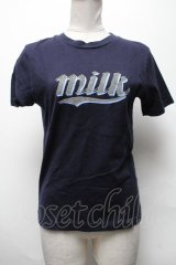 MILK / フロントロゴ半袖カットソー  紺 S-25-04-05-052-ML-TS-HR-ZS