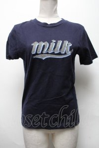 MILK / フロントロゴ半袖カットソー  紺 S-25-04-05-052-ML-TS-HR-ZS