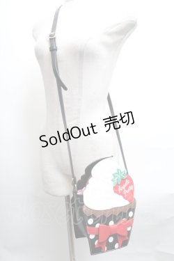 画像2: Angelic Pretty / Strawberry Cupcakeショルダーバッグ  黒 S-25-04-05-018-AP-BG-AS-ZS