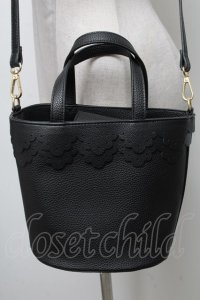 m petit by misako / AMスカラップ2WAYバッグ  黒 S-25-04-07-001-LO-BG-AS-ZT-K010