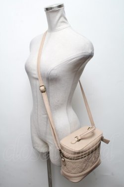 画像3: axes femme / 型押しデザインバニティバッグ  ベージュ S-25-04-07-019-AX-BG-HR-ZT335