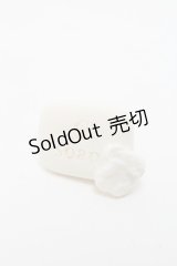 Q-pot. / クリーミーソープイヤリング  白 S-25-04-09-015-QP-AC-HR-ZS