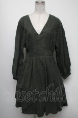 画像1: 【SALE】axes femme POETIQUE / ポリスウェード長袖ワンピース  グリーン S-25-04-17-061-AX-OP-HR-ZH (1)