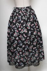 画像2: 【SALE】axes femme / ベリー柄ロングスカート  黒 S-25-04-19-066-AX-SK-HR-ZT217 (2)