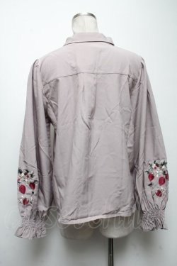 画像2: axes femme / ベリー刺繍ブラウス  モカ S-25-04-19-019-AX-BL-HR-ZS