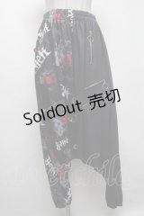NieR Clothing / プリントサルエルパンツ  黒 S-25-04-25-064-PU-PA-HR-ZS