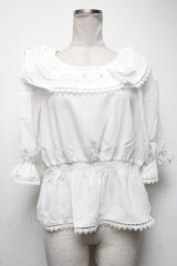 axes femme kawaii / フリル襟シャーリングブラウス  白 S-25-04-27-014-AX-BL-HR-ZS