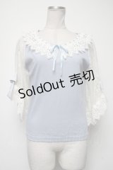 axes femme POETIQUE / リボンレース袖カットプルオーバー  サックス S-25-04-27-029-AX-TO-HR-ZS