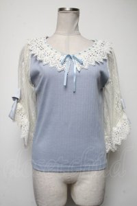 axes femme POETIQUE / リボンレース袖カットプルオーバー  サックス S-25-04-27-029-AX-TO-HR-ZS