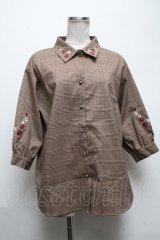 axes femme / 刺繍チェック柄ブラウス  ベージュ S-25-04-28-020-AX-BL-HR-ZS