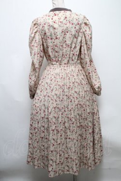 画像2: axes femme POETIQUE / 花柄プリーツワンピース  ベージュ S-25-04-28-029-AX-OP-HR-ZS