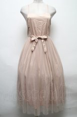 画像1: 【SALE】Fi.n.t / サテンチュールキャミワンピース  ベージュ S-25-04-28-034-CA-OP-HR-ZT407 (1)