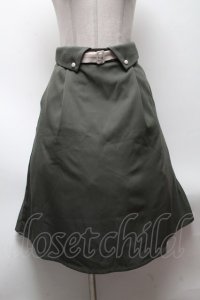 F i.n.t / 配色ベルトボタンダウンフラップスカート  グリーン S-25-04-28-049-CA-SK-HR-ZS