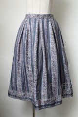 axes femme /オーナメント縦柄スカート  ラベンダー S-25-05-01-051-AX-SK-AS-ZS