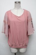 axes femme / チュール×刺繍フレア袖プルオーバー  ピンク S-25-05-05-1020-AX-TO-HR-ZS