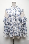axes femme / トワルドジュイ風線画ブラウス  ブルー S-25-05-08-013-AX-BL-HR-ZS