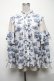 画像1: axes femme / トワルドジュイ風線画ブラウス  ブルー S-25-05-08-013-AX-BL-HR-ZS (1)