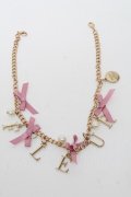 Maison de FLEUR / ブランドロゴバッグチャーム  ピンク S-25-05-13-011-LO-ZA-AS-ZS
