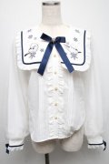 Amavel / Snow Fairy Crystalフリルブラウス  白ｘ紺 S-25-05-13-026-CA-BL-AS-ZS