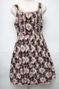 axes femme / お花モチーフ付き花柄ワンピース  黒 S-25-05-24-049-AX-OP-AS-ZS