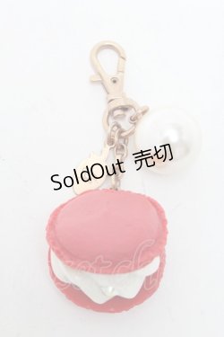 画像2: Q-pot. / イクスピアリ限定ICHIGO Macaronバッグチャーム  赤 S-25-05-28-006-QP-ZA-HR-ZS