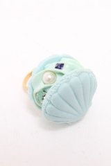 Q-pot. / シェルマカロンリング  サックス S-25-05-28-011-QP-AC-HR-ZS