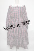 m petit by misako / サンリオキャラクターズコラボ ハローキティ ワンピース  紺ｘ赤 S-25-05-29-043-LO-OP-AS-ZS