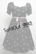 Ank Rouge / 総柄カットワンピース  黒 S-25-06-04-019-CA-OP-AS-ZS