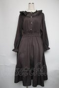 m petit by misako / AOK*フリルカラータックワンピース 3L ブラウン S-25-06-09-1044-LO-OP-HR-ZS