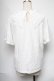画像2: axes femme POETIQUE / レースビッグ襟Tシャツ  オフ S-25-06-11-029-AX-TO-AS-ZS (2)