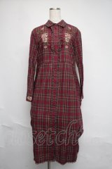 axes femme / 刺繍チェックシャツワンピース  ワイン S-25-06-12-046-AX-OP-HR-ZI