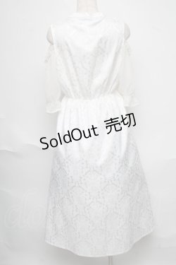 画像2: axes femme POETIQUE / チャイナボタン肩あきワンピース  白 S-25-06-17-040-AX-OP-HR-ZS