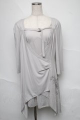 Ozz oneste / 花プリントレイヤードワンピース  グレー S-25-06-20-013-OO-TO-HR-ZS