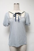 axes femme POETIQUE / 襟デザイン半袖カットソー  サックス S-25-07-01-007-AX-TO-HR-ZS